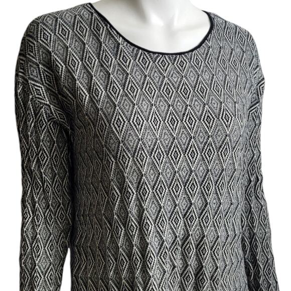 J JILL Womens Graphic Chevron Knit Shirt Size Medium Black & White Minimalist - Picture 3 of 9